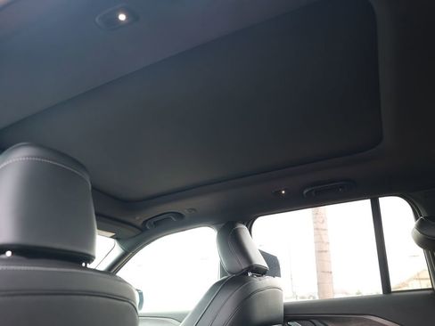 New 2025 Jeep Grand Cherokee Limited image 30