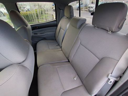 Used 2012 Toyota Tacoma PreRunner image 14