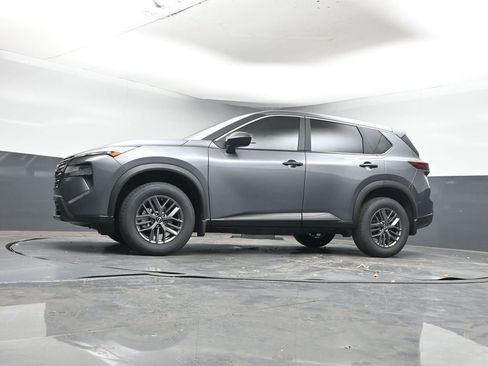 New 2026 Nissan Rogue S image 23