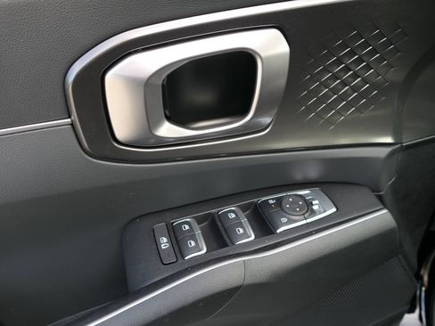 New 2026 Kia Sorento S FWD image 11