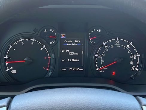 Used 2023 Toyota 4Runner SR5 Premium w/ Moonroof Package RWD image 22