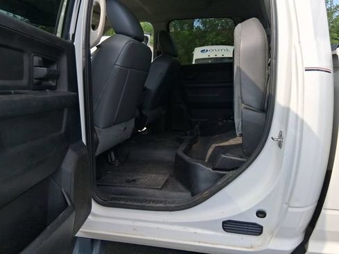 Used 2017 RAM 3500 Tradesman AWD/4WD image 23
