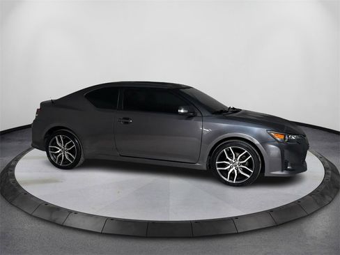 Used 2016 Scion tC 10 Series image 4