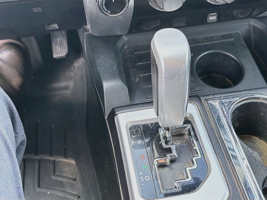 Used 2018 Toyota Tundra SR5 w/ TRD Off Road Package AWD/4WD image 19
