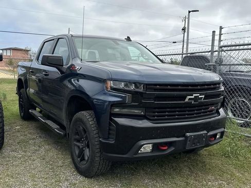 Used 2020 Chevrolet Silverado 1500 LT Trail Boss image 11