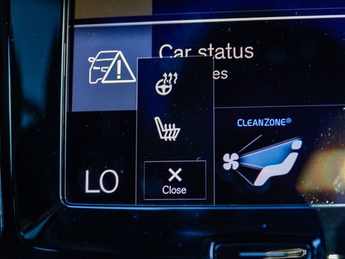 Used 2021 Volvo V60 T6 R-Design w/ Advanced Package image 28