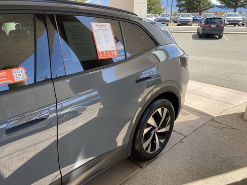 Certified 2024 Volkswagen ID.4 2WD image 60