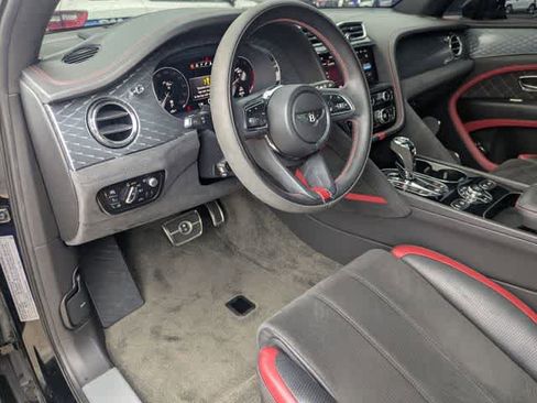 Used 2021 Bentley Bentayga Speed AWD/4WD image 2