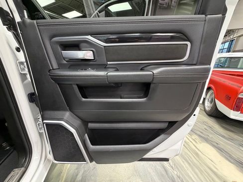 Used 2020 RAM 3500 Laramie image 46