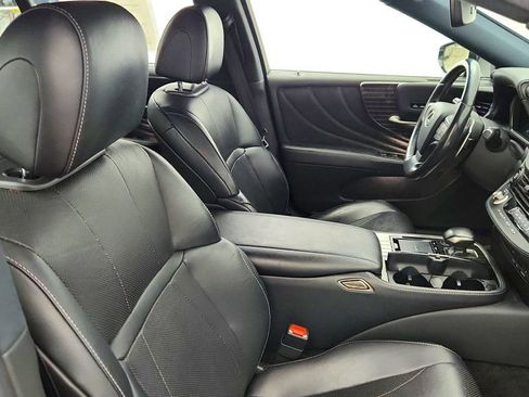 Used 2019 Lexus LS 500 AWD w/ Accessory Package (Z1) image 24
