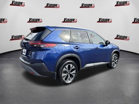 Used 2022 Nissan Rogue SV w/ SV Premium Package image 5
