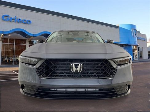 New 2025 Honda Accord SE image 9