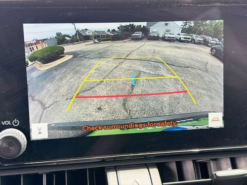 Used 2024 Toyota RAV4 XLE FWD image 24