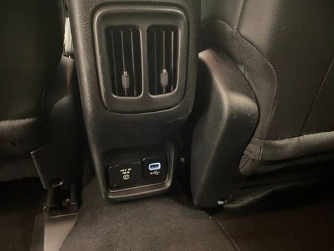 Used 2019 Jeep Compass Limited AWD/4WD image 20