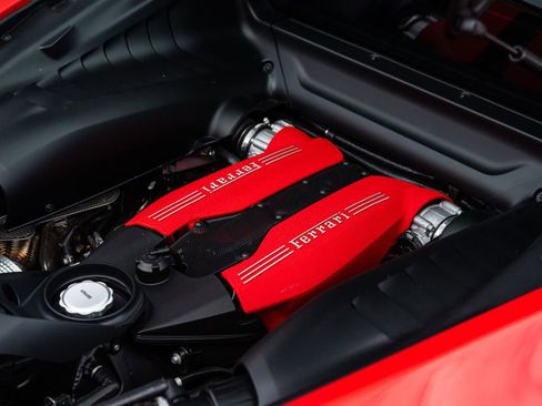 Used 2017 Ferrari 488 GTB image 38