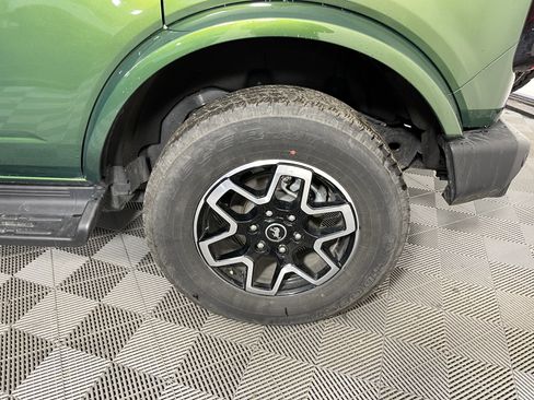 Used 2025 Ford Bronco Outer Banks image 20