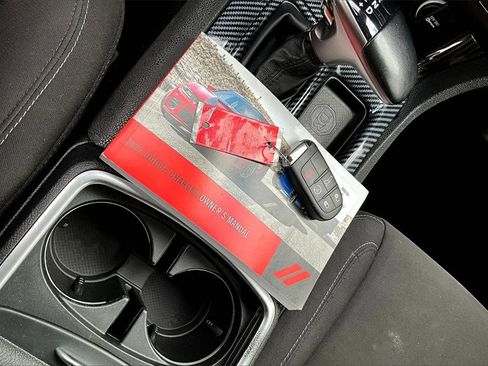 Used 2022 Dodge Charger R/T w/ Performance Handling Group image 11