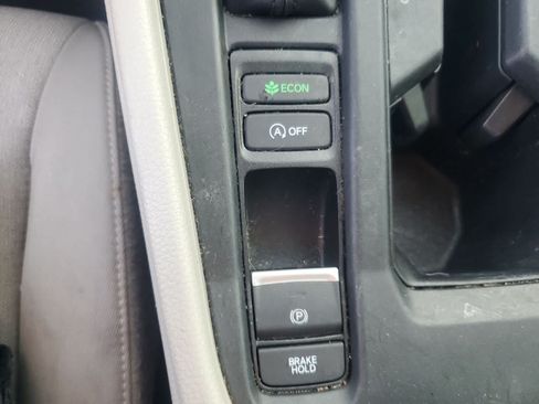 Used 2024 Honda Accord EX image 19