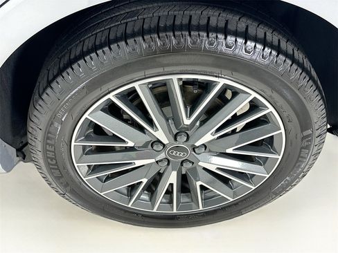 Used 2021 Audi Q3 2.0T Premium Plus w/ Premium Plus Package image 33