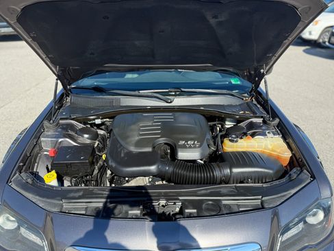 Used 2014 Chrysler 300 S image 13