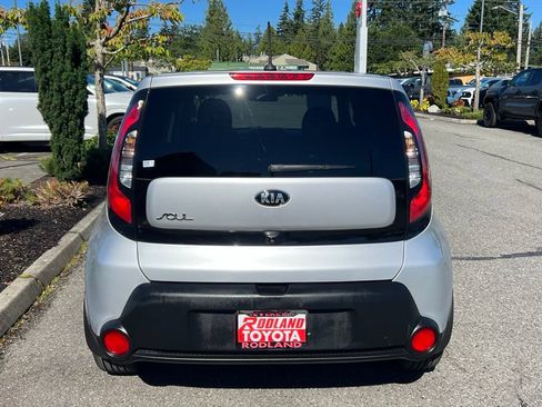 Used 2015 Kia Soul + FWD image 8