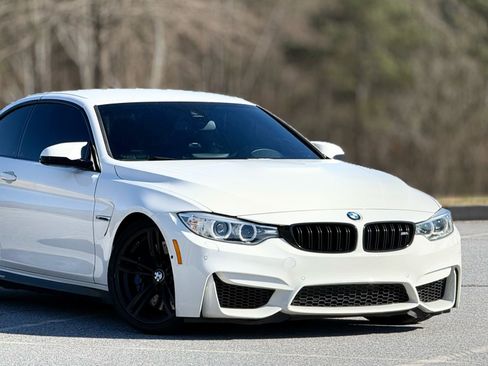 Used 2015 BMW M4 Convertible image 42