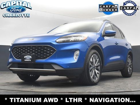 Used 2020 Ford Escape Titanium image 21