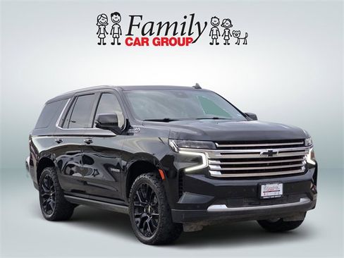 Used 2023 Chevrolet Tahoe High Country image 2
