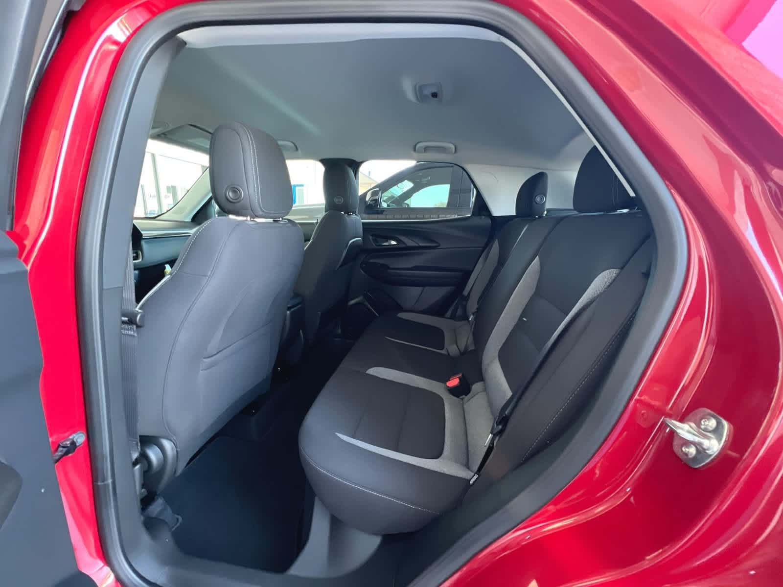 Used 2026 Chevrolet TrailBlazer LS w/ LS Convenience Package FWD image 29