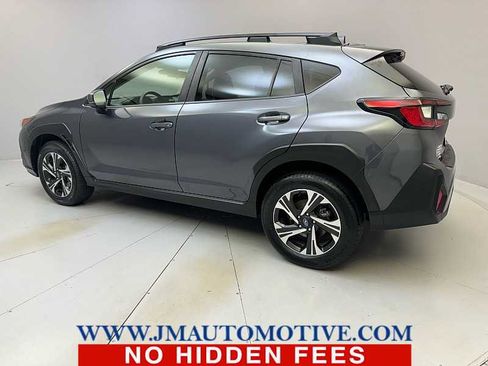 Used 2024 Subaru Crosstrek 2.0i Premium image 3