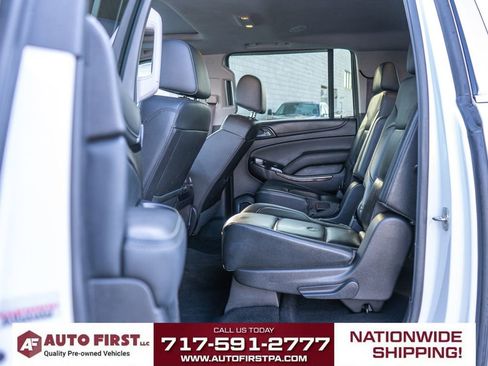 Used 2017 Chevrolet Suburban LT w/ Luxury Package image 12