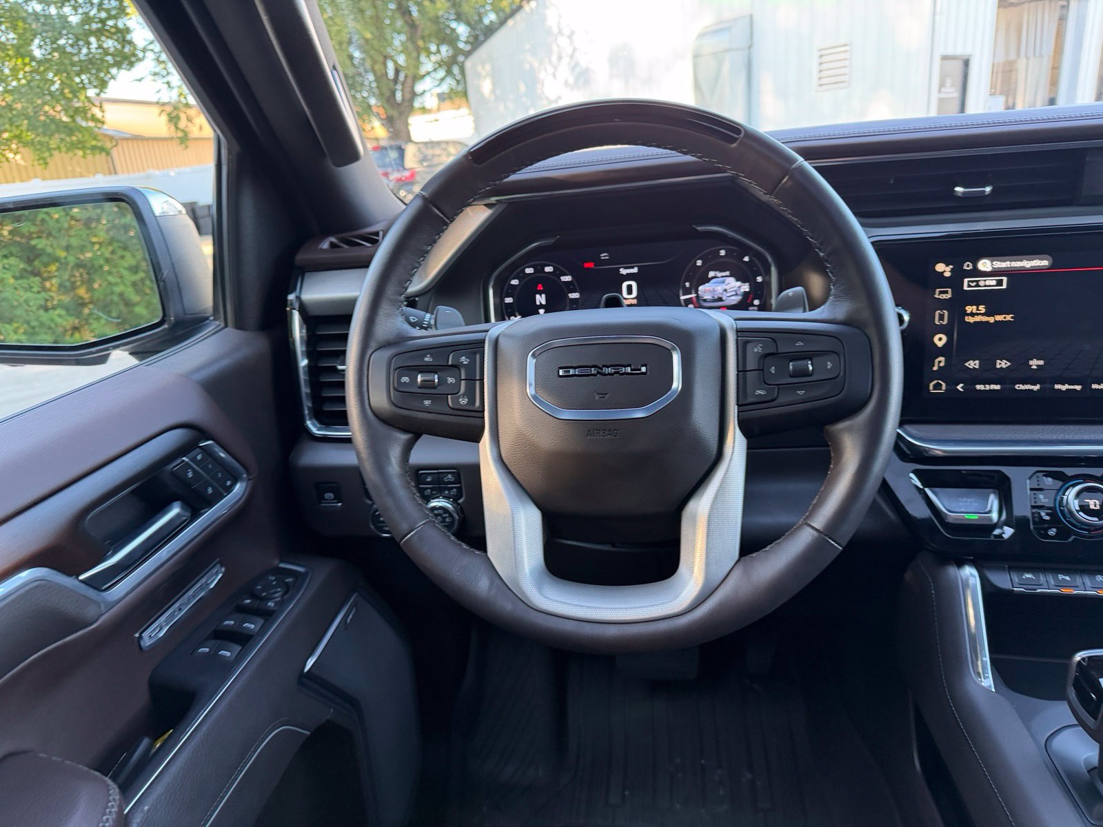 Used 2025 GMC Sierra 1500 Denali AWD/4WD image 13