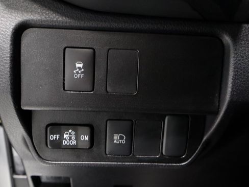 Used 2023 Toyota Tacoma SR image 25