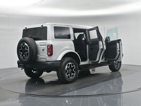 New 2026 Ford Bronco Outer Banks AWD/4WD image 30