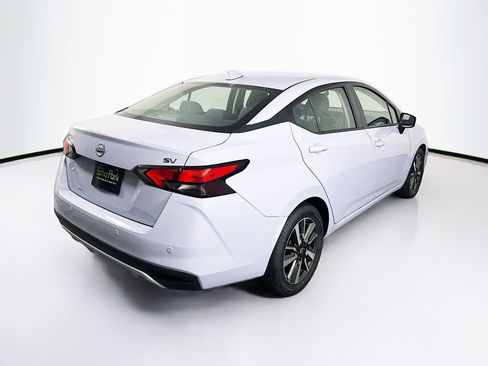 Used 2024 Nissan Versa SV FWD image 9