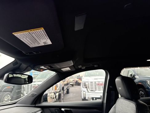 New 2025 Buick Enclave Sport Touring w/ Power Package image 15