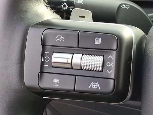 Used 2025 Hyundai Santa Fe SEL image 21