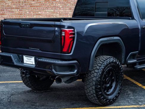 Used 2024 GMC Sierra 2500 Denali w/ Denali Reserve Package image 15