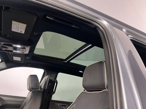 Used 2021 GMC Yukon SLT w/ SLT Luxury Plus Package image 25