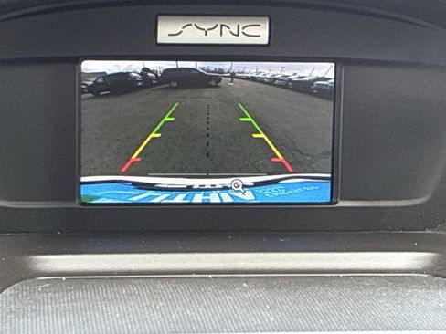 Used 2018 Ford Escape SE image 22