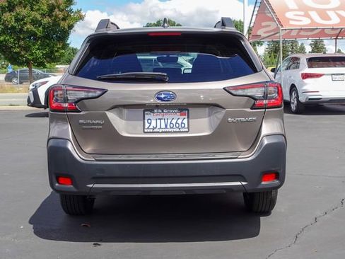 Used 2024 Subaru Outback Premium image 8