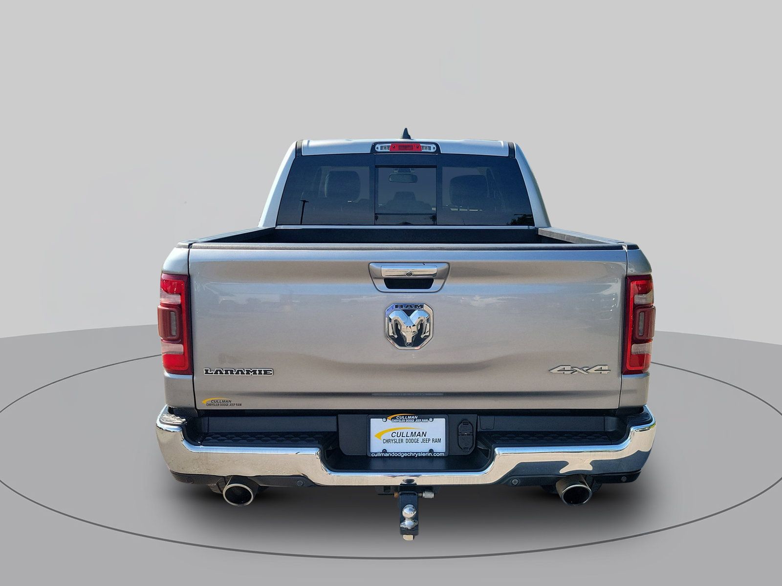 Used 2019 RAM 1500 Laramie AWD/4WD image 4