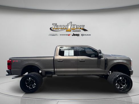 Used 2023 Ford F250 XLT w/ XLT Premium Package AWD/4WD image 9