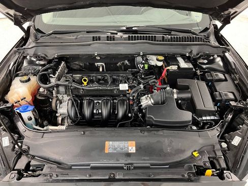 Used 2015 Ford Fusion SE w/ Equipment Group 201A FWD image 15