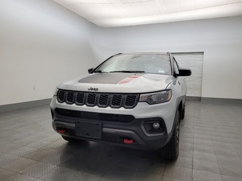 Used 2024 Jeep Compass Trailhawk image 15