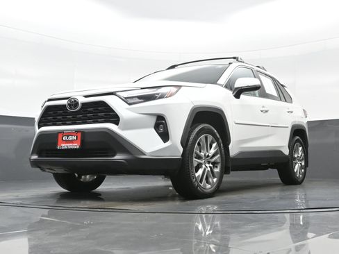 Used 2024 Toyota RAV4 XLE Premium w/ Weather Package AWD/4WD image 27