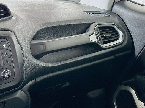 Used 2020 Jeep Renegade Sport FWD image 22