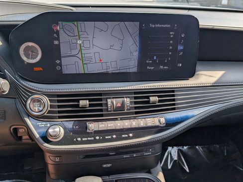 Certified 2022 Lexus LS 500 AWD w/ Interior Upgrade Package image 31