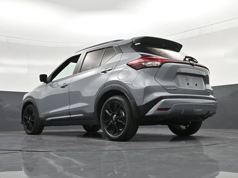 Used 2022 Nissan Kicks SR w/ Premium Package FWD image 27