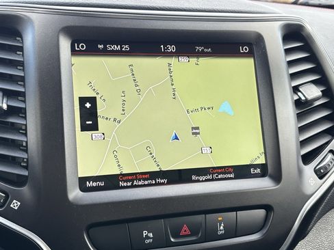 Used 2022 Jeep Cherokee Trailhawk w/ Sun, Sound & Nav Group image 18